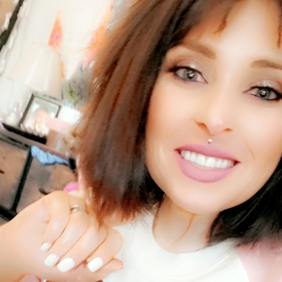 Meet your Posher, Rachel - Picture 6 of 16